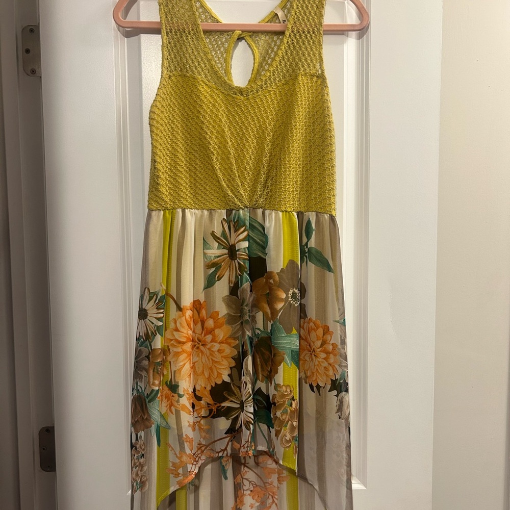Chic Yellow and Cream Floral Dress